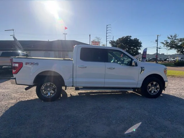 Used 2022 White Ford Lariat image 16