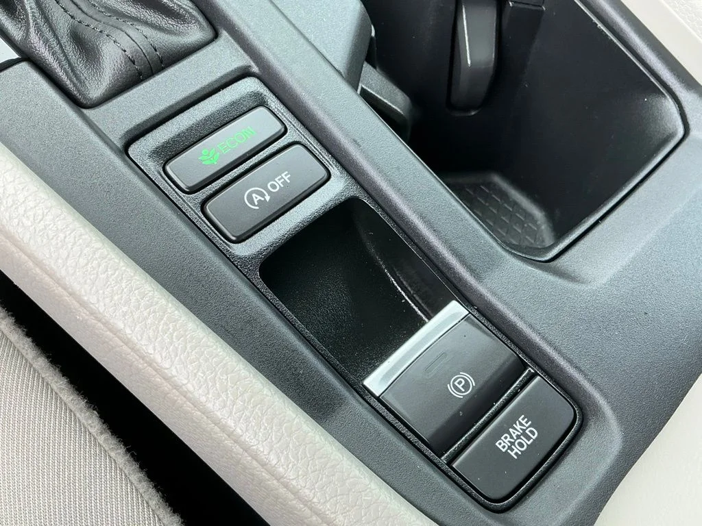 Used 2024  Honda LX image 37