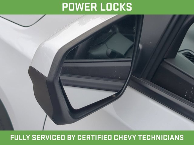 Used 2024 White GMC SLE image 18