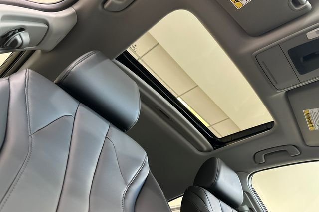 New 2026 Platinum White Pearl Acura Base image 13
