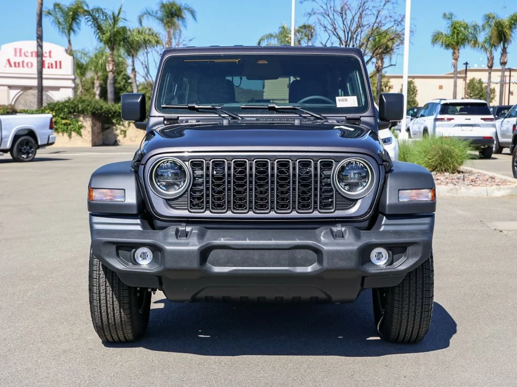 New 2026 Granite Crystal Metallic Clear-Coat Exterior Paint Jeep Sport S image 8