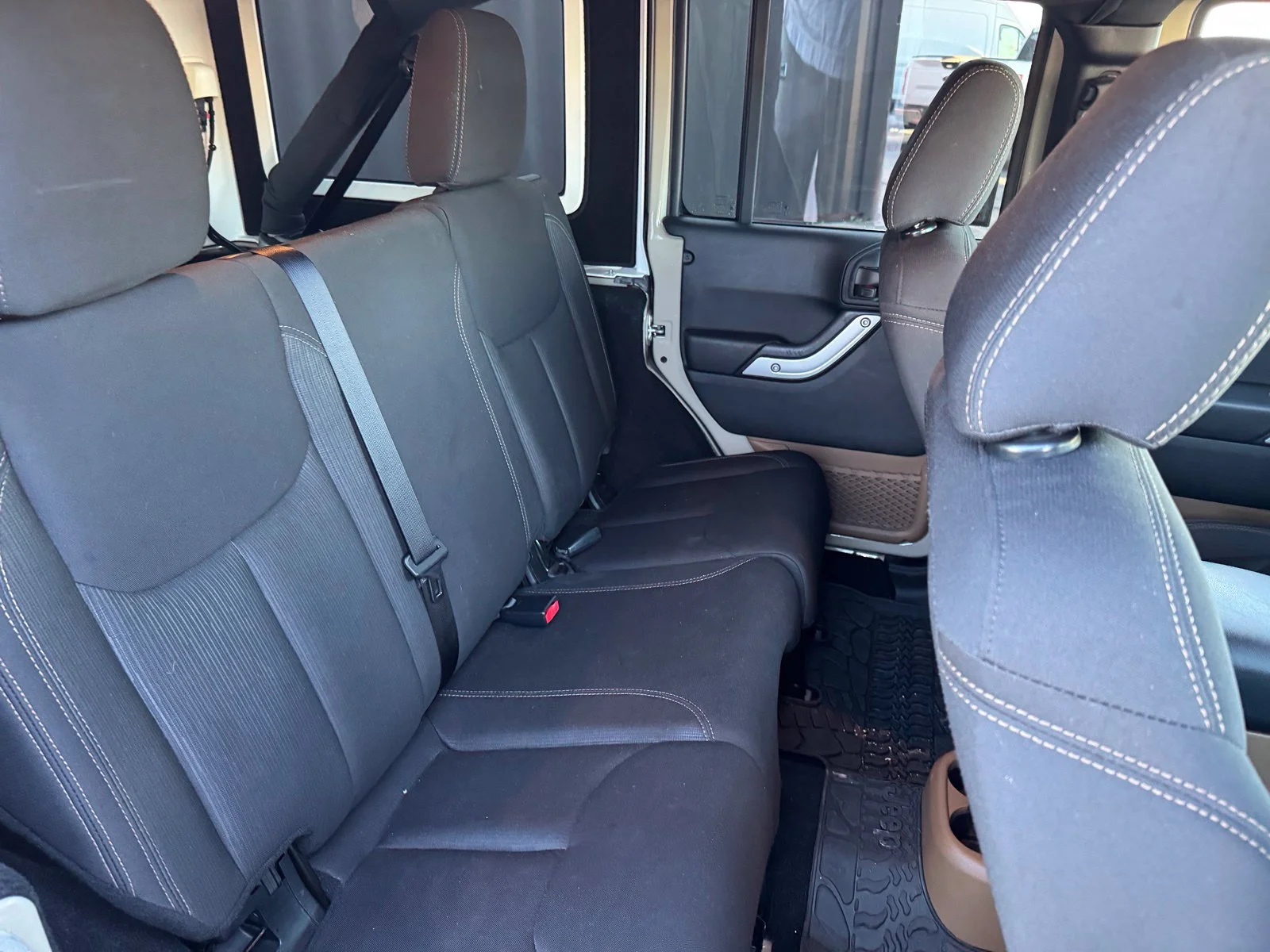 Used 2017 Beige Jeep Unlimited Rubicon image 12
