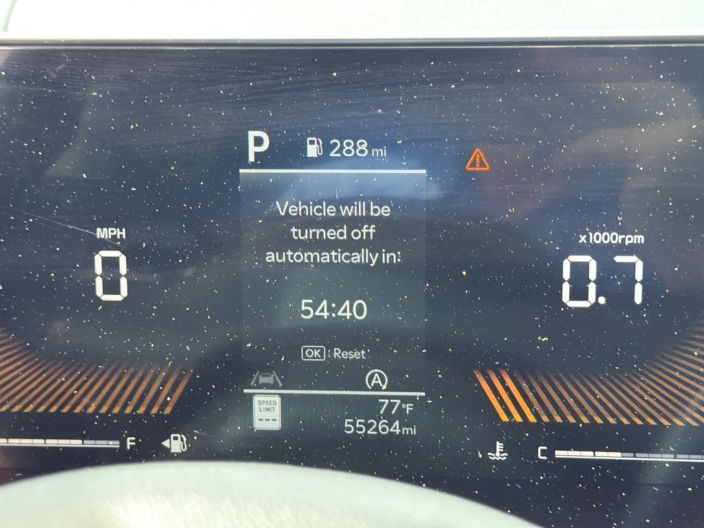 Used 2024 White Kia S image 27