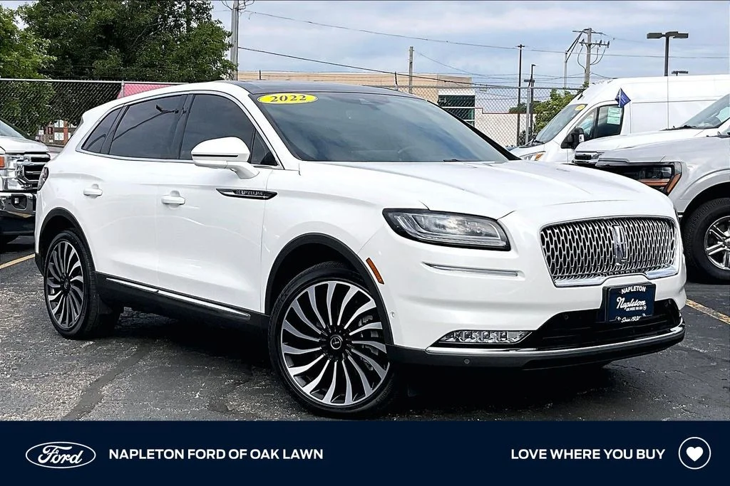 Used 2022 White Lincoln Black Label image 1