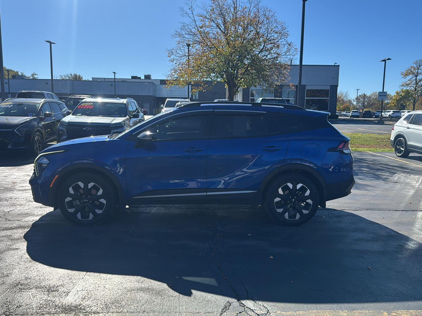 Used 2023 Sapphire Blue Kia X-Line image 6