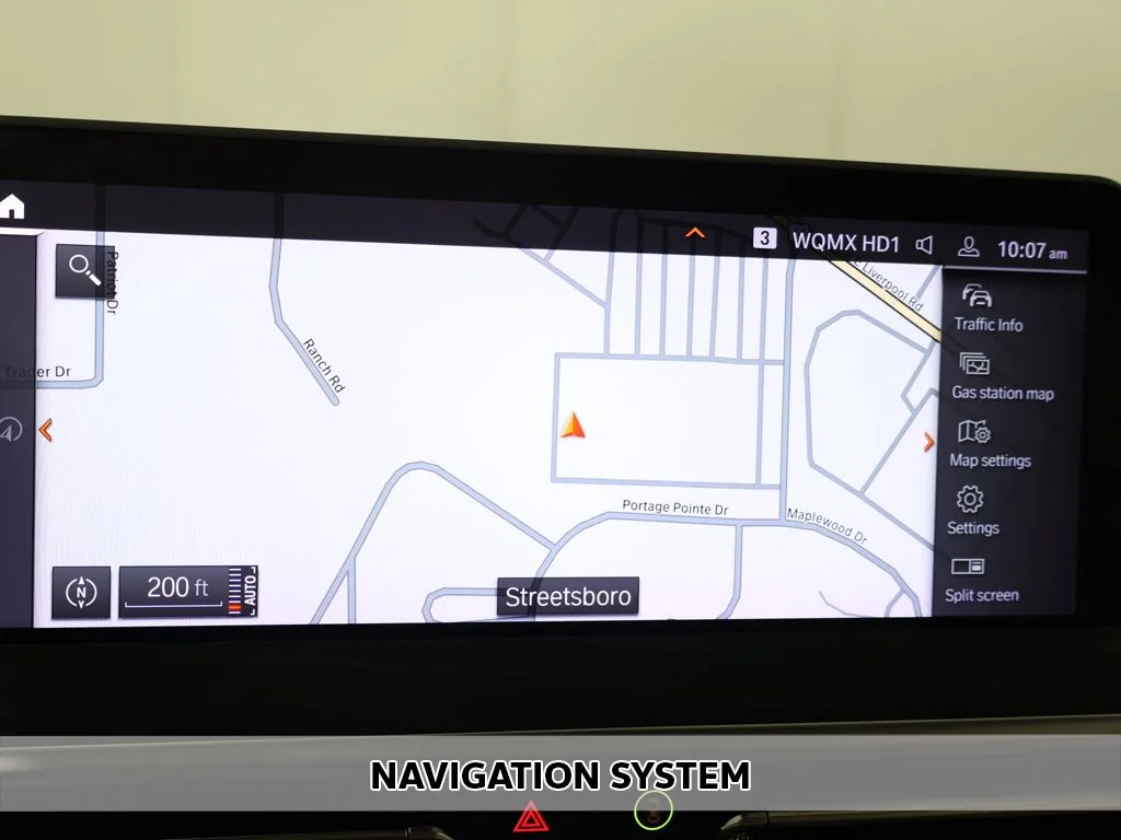 Used 2022 Carbon Black Metallic BMW xDrive30i image 3