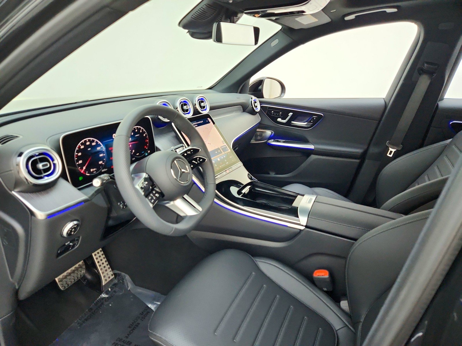 New 2026 Graphite Grey Metallic Mercedes-Benz GLC 300 SUV image 16