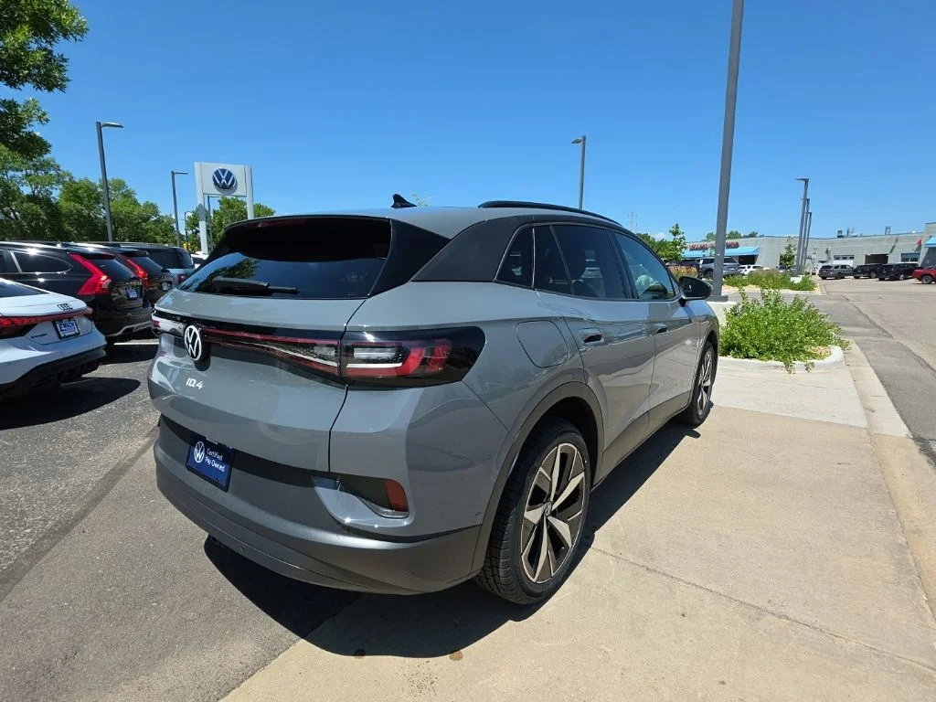 Certified Used 2024 Gray Volkswagen Pro S image 6