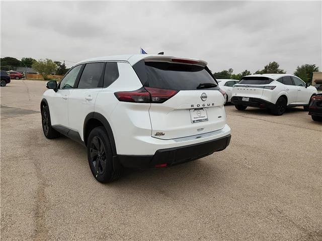 New 2026 QBE Everest WH Nissan SV All-Wheel Drive 2026.5 image 2