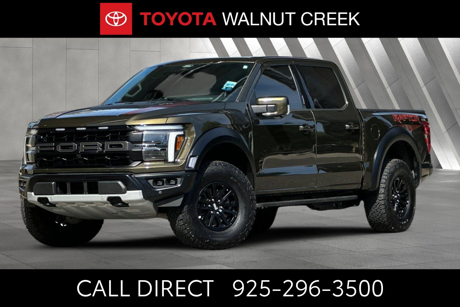 Used 2024 Green Ford Raptor image 1