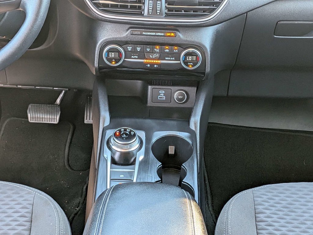 Used 2021 White Ford SE image 26