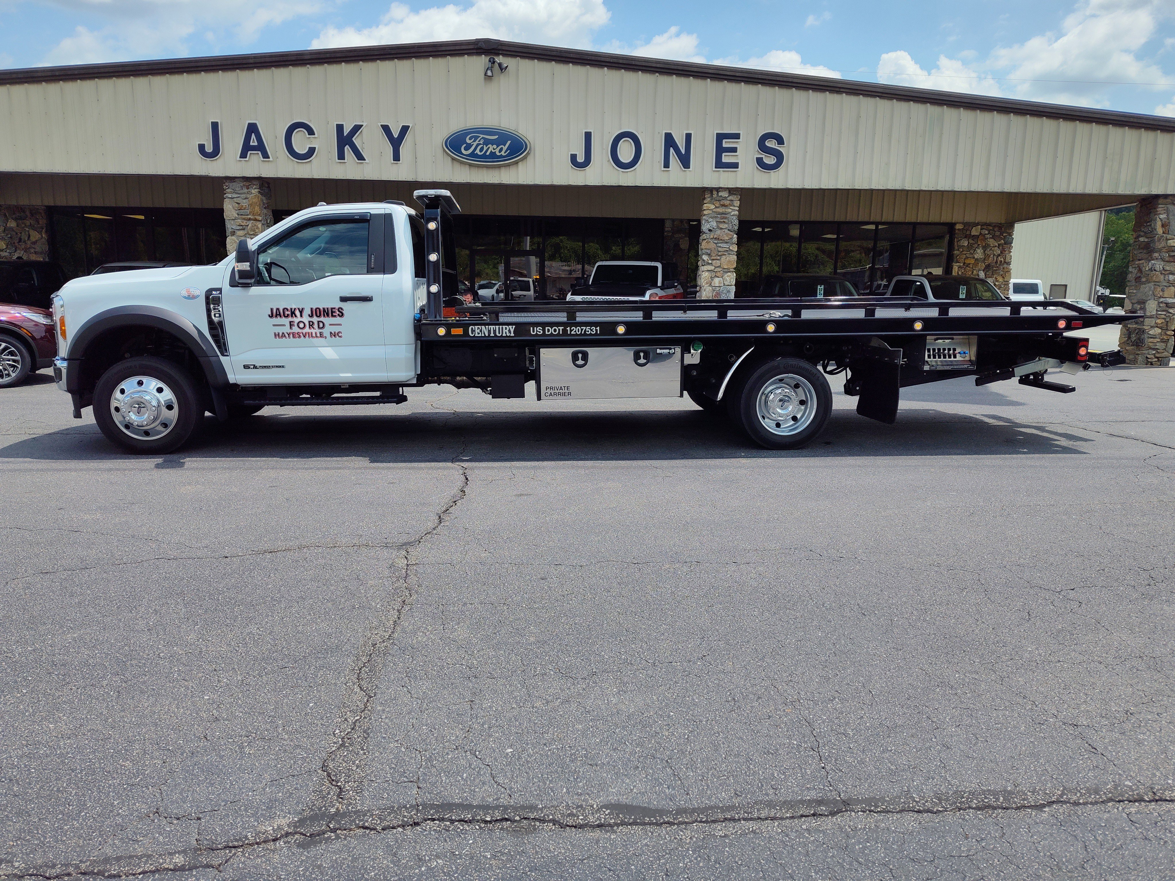 2024 Ford F-550 Super Duty Chassis Cab
