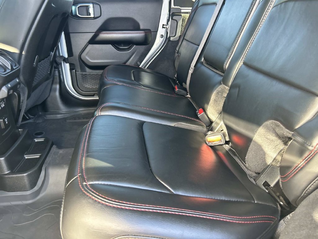 Certified Used 2024 Silver Zynith Clearcoat Jeep Rubicon X image 17