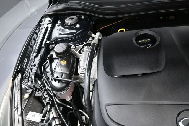 Used 2018 Black INFINITI ESSENTIAL image 37