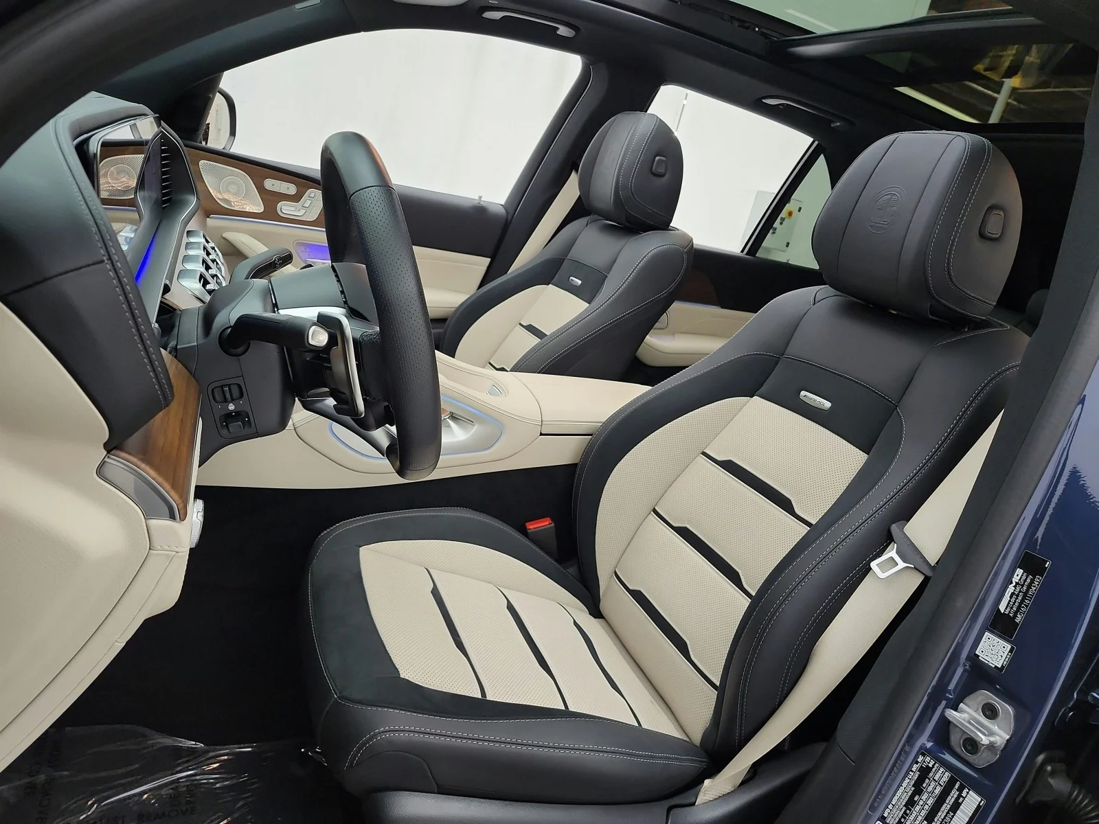 Certified Used 2026 Twilight Blue Metallic Mercedes-Benz AMG® GLE 53 4MATIC+ SUV image 10