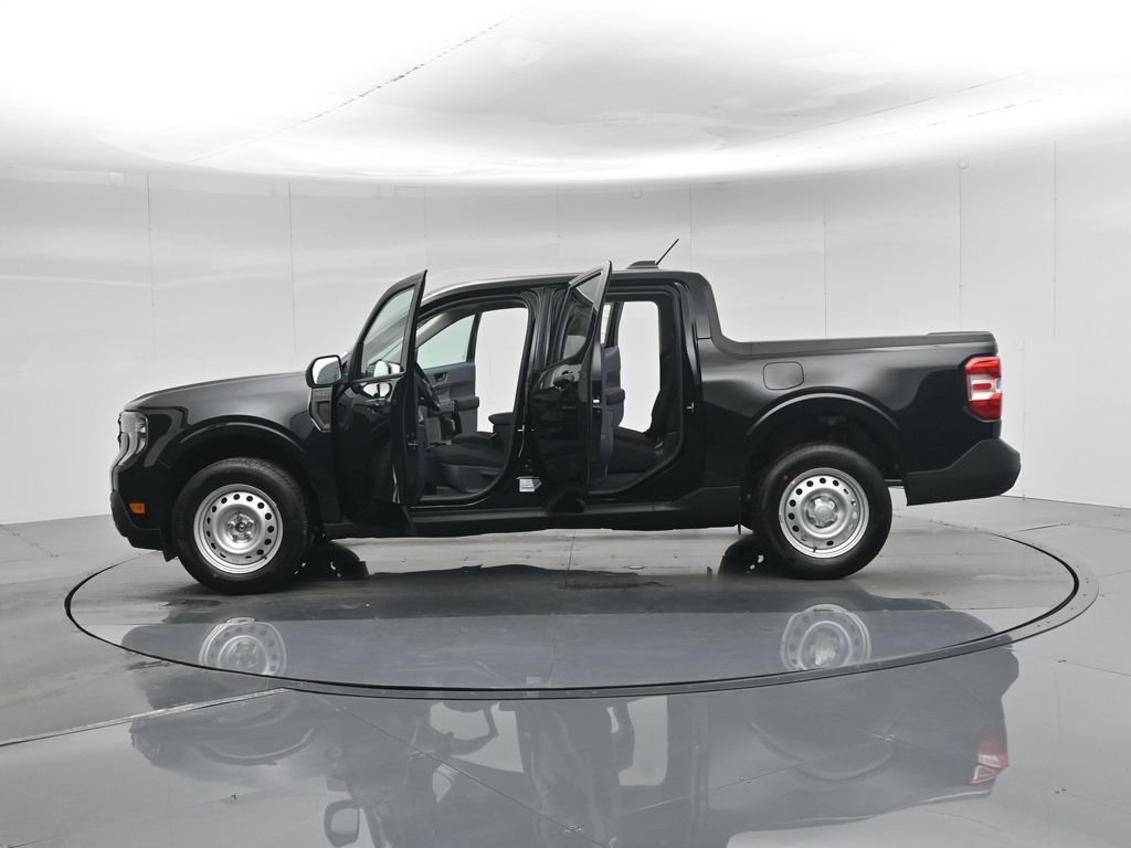 New 2026 Shadow Black Ford XL image 4