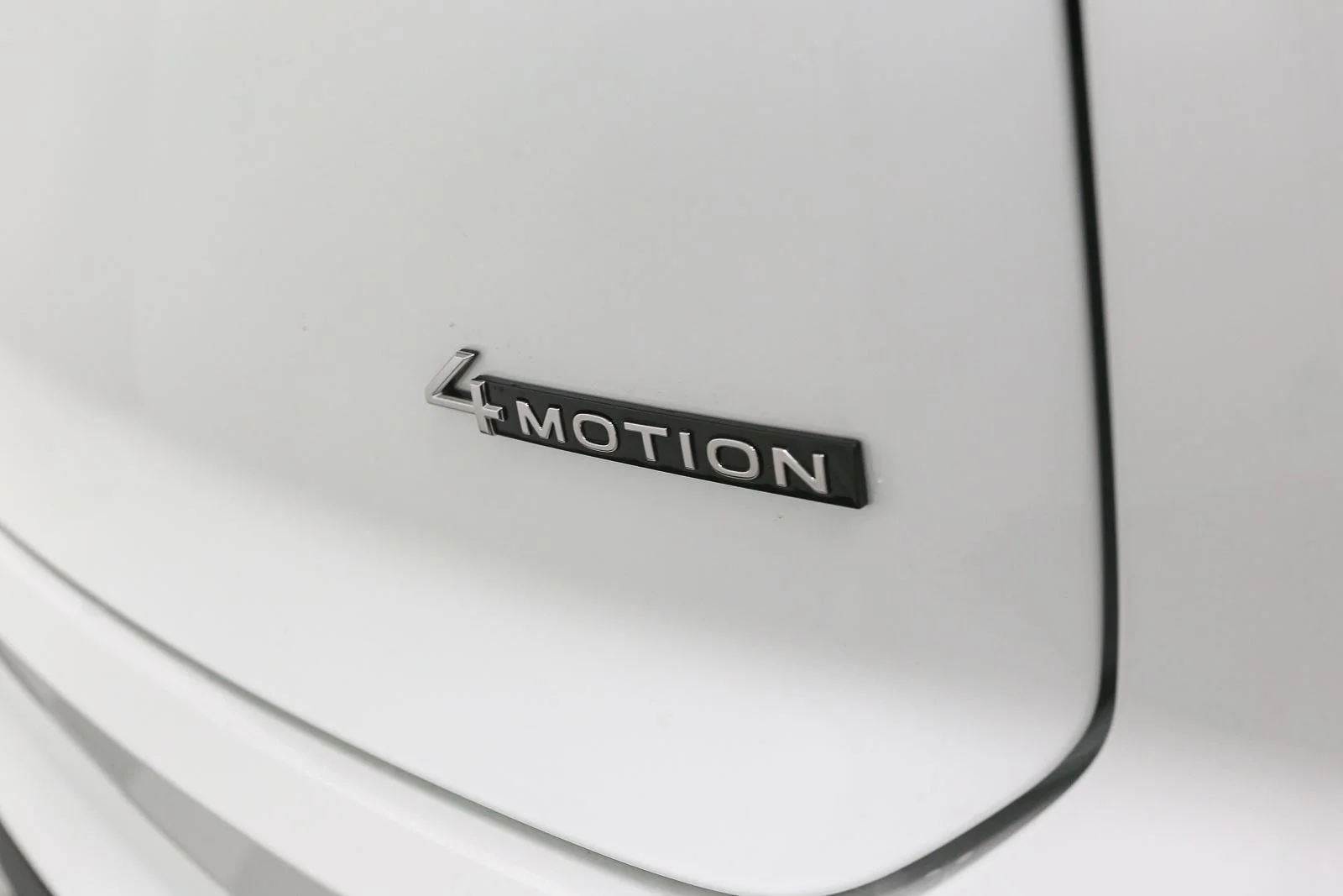 New 2026 Opal White Pearl Volkswagen 2.0T SE image 12