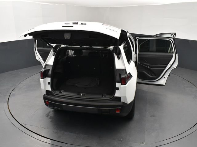 New 2026 Bright White Clear-Coat Exterior Paint Jeep Limited image 29