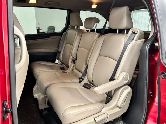 Used 2024 Red Honda EX-L image 18