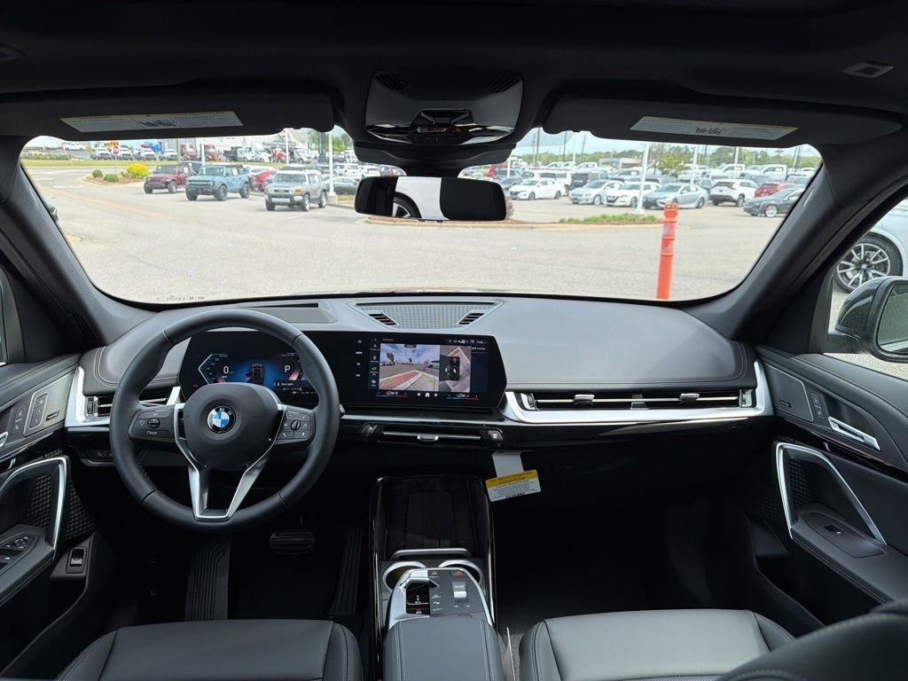 Used 2026 Black BMW xDrive28i image 27