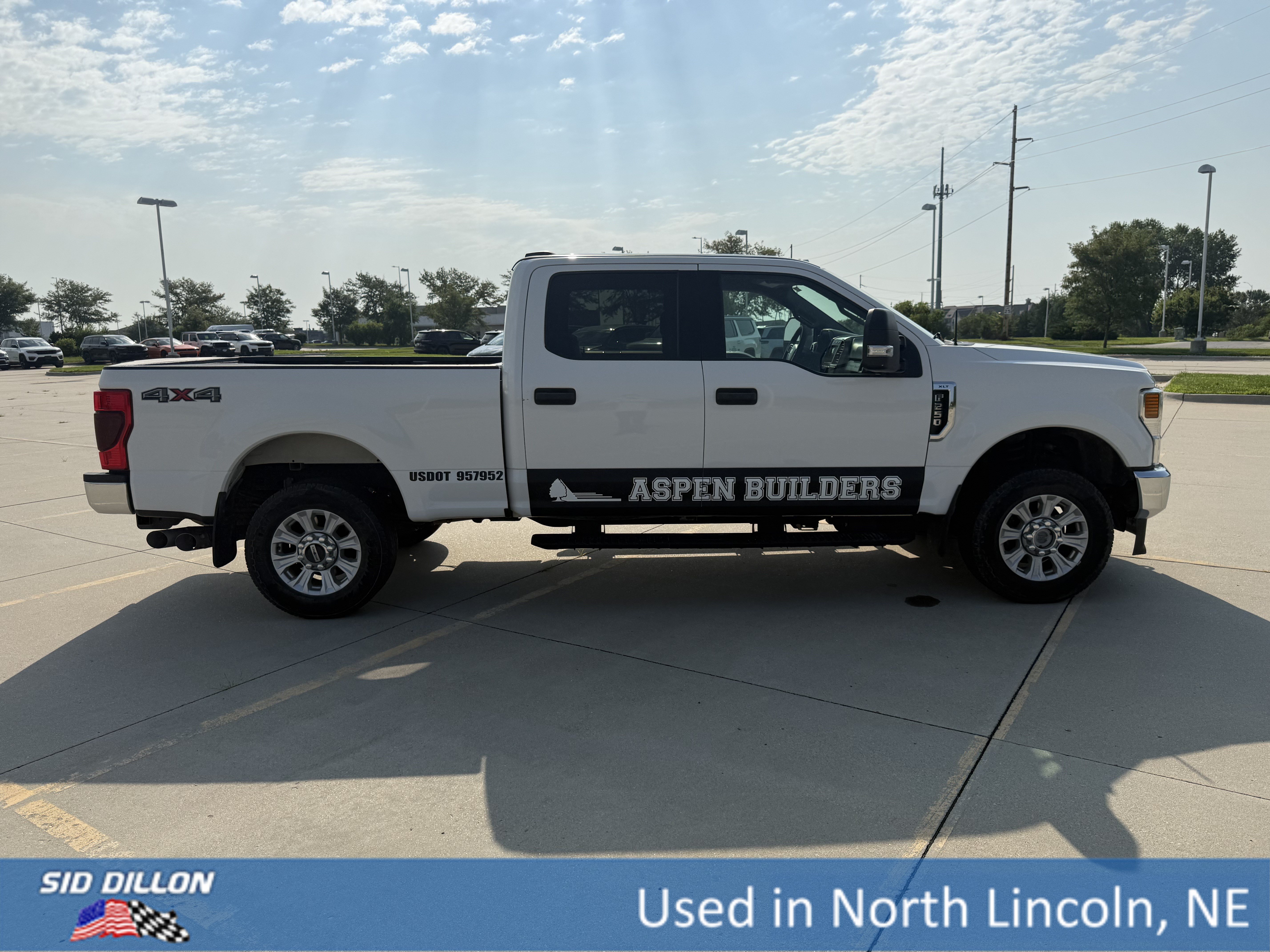 Used 2020 Oxford White Ford XLT image 3