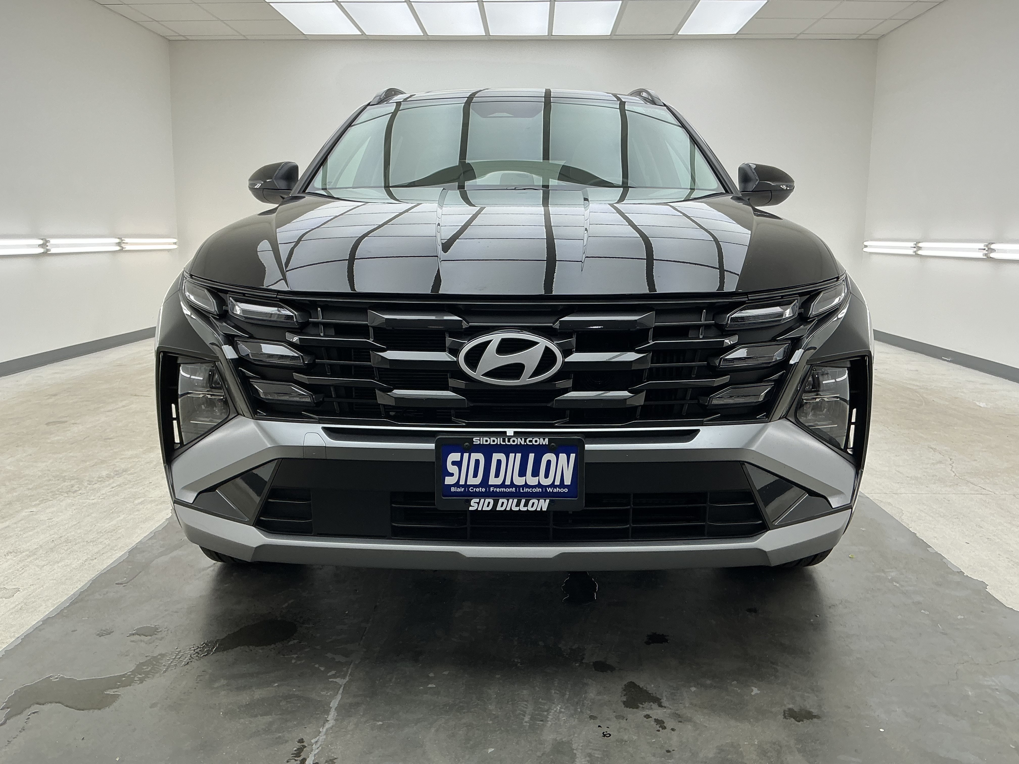 Used 2025 Ash Black Hyundai SEL Convenience image 2