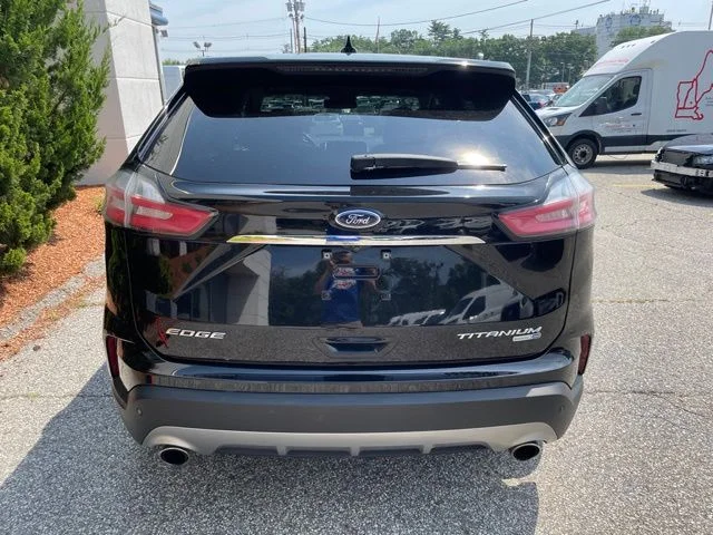 Used 2019 Black Metallic Ford Titanium image 8