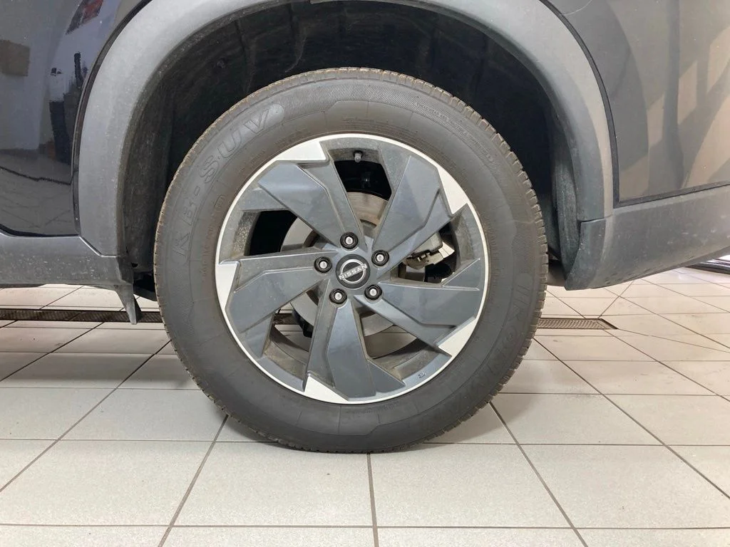 Used 2025 Black Nissan SV image 24
