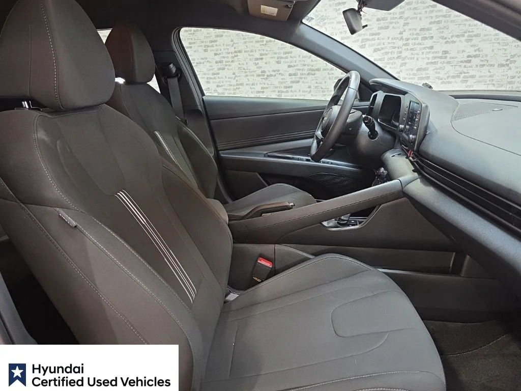 Certified Used 2025 Amazon Gray Hyundai SEL Sport image 9