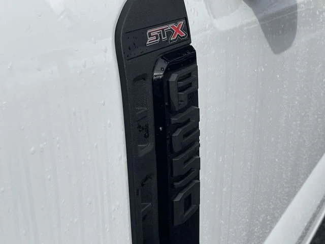 New 2026 Oxford White Ford XL image 7