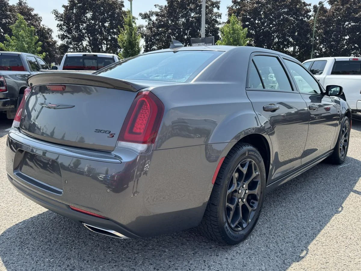 Used 2021 Black Chrysler S V6 Awd image 6