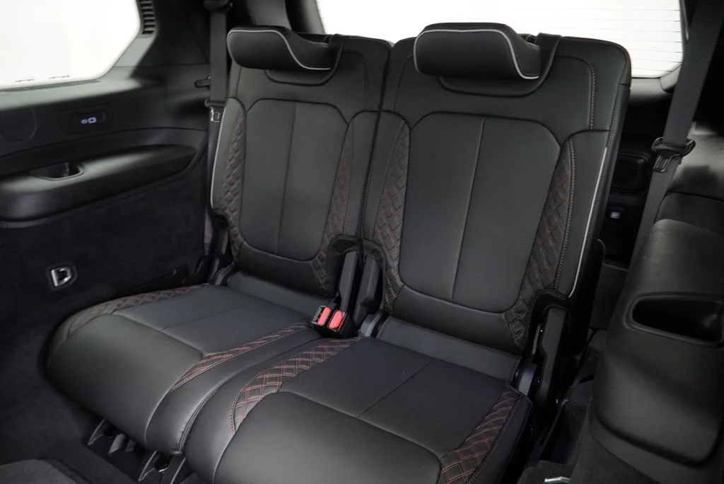 Used 2024 Black Jeep Summit Reserve 4x4 image 14