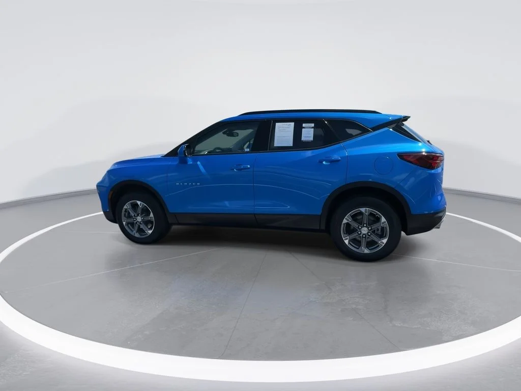 Used 2024 Blue Chevrolet LT image 5