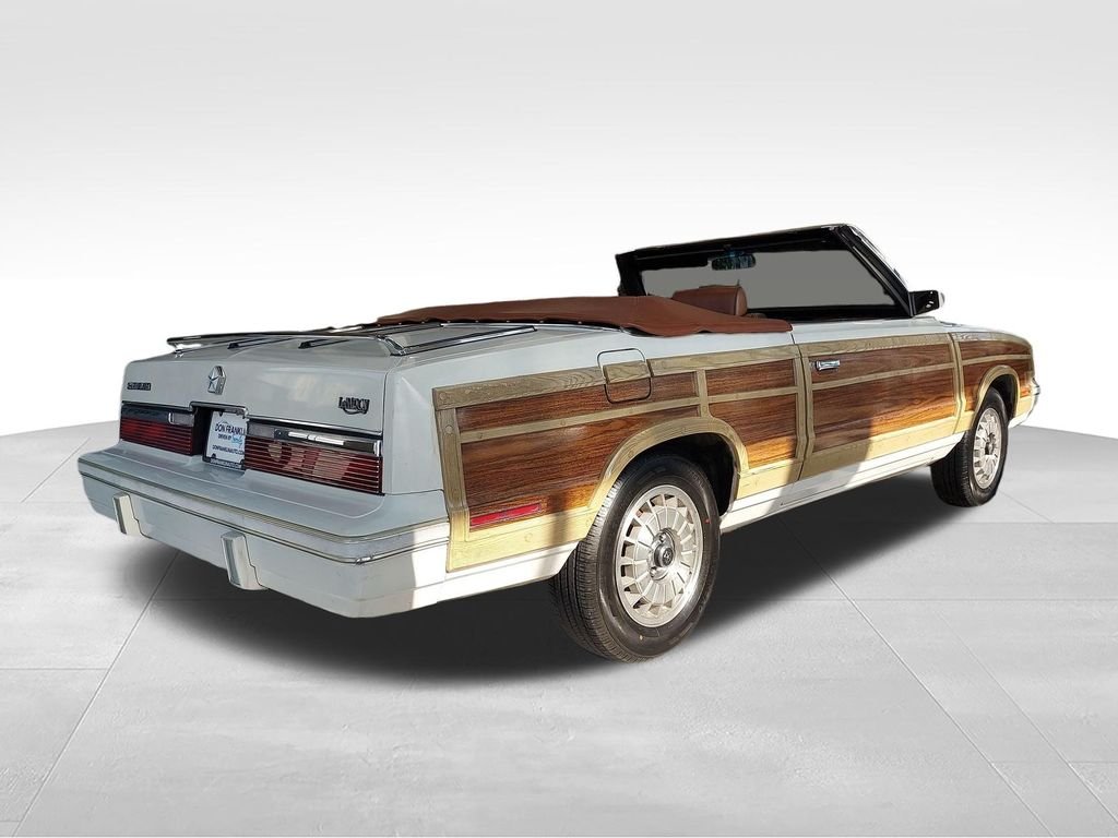 Used 1983 White Chrysler  image 5