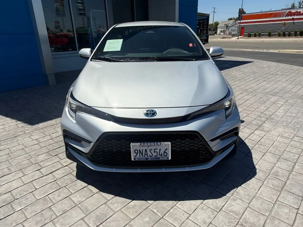 Used 2024 Silver Toyota SE image 4