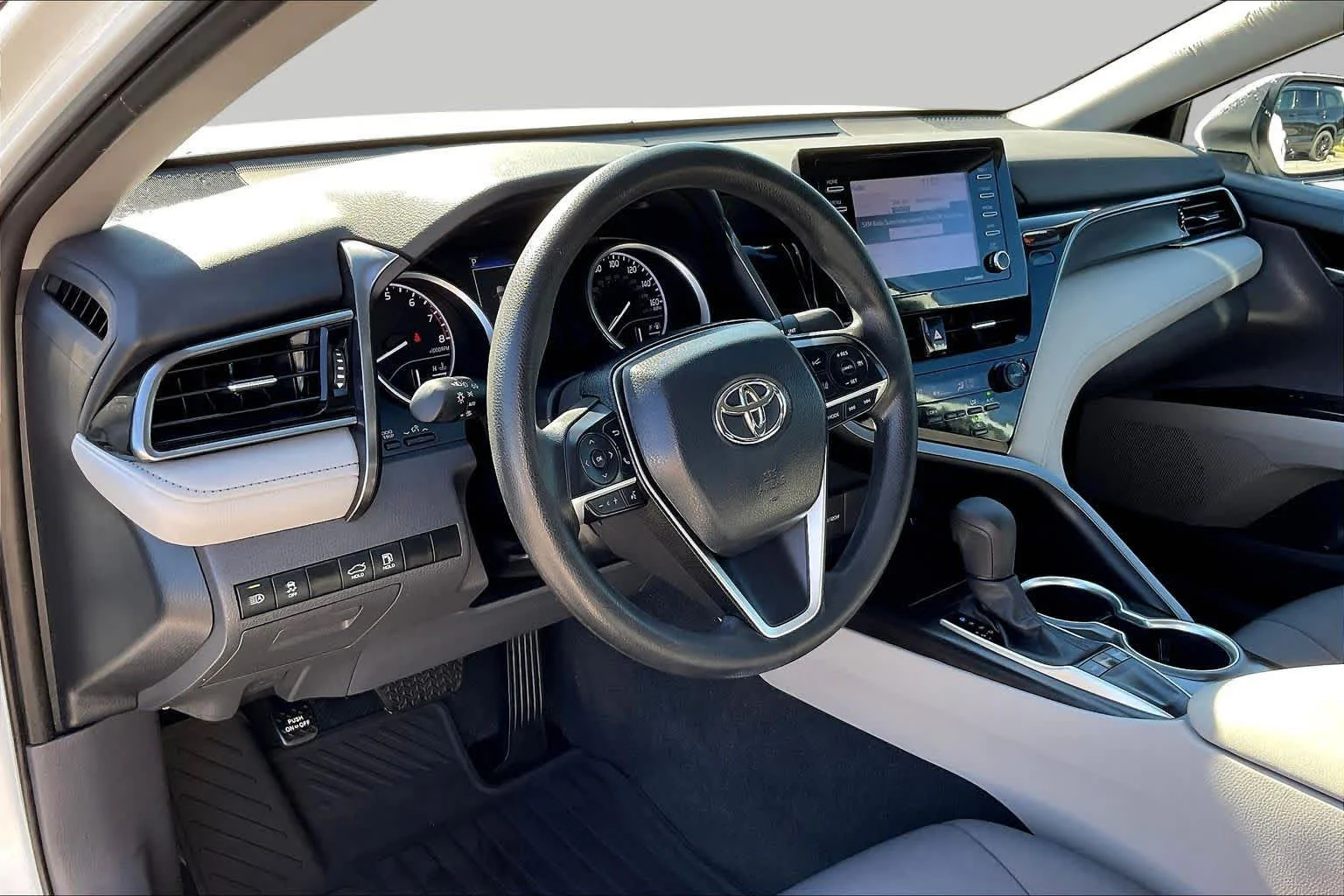 Used 2024 Ice Cap Toyota LE image 17