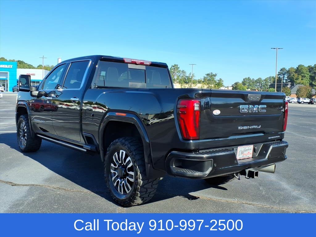 Used 2024 Onyx Black GMC Denali Ultimate image 4