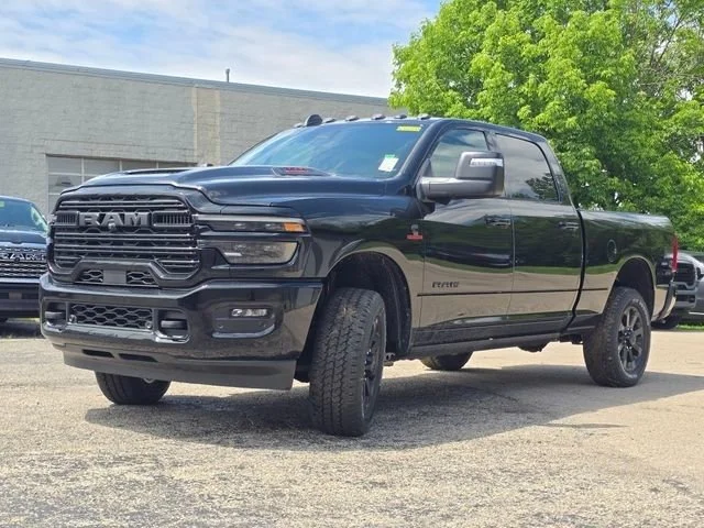 New 2026 Diamond Black Crystal Pearlcoat Ram Laramie image 31