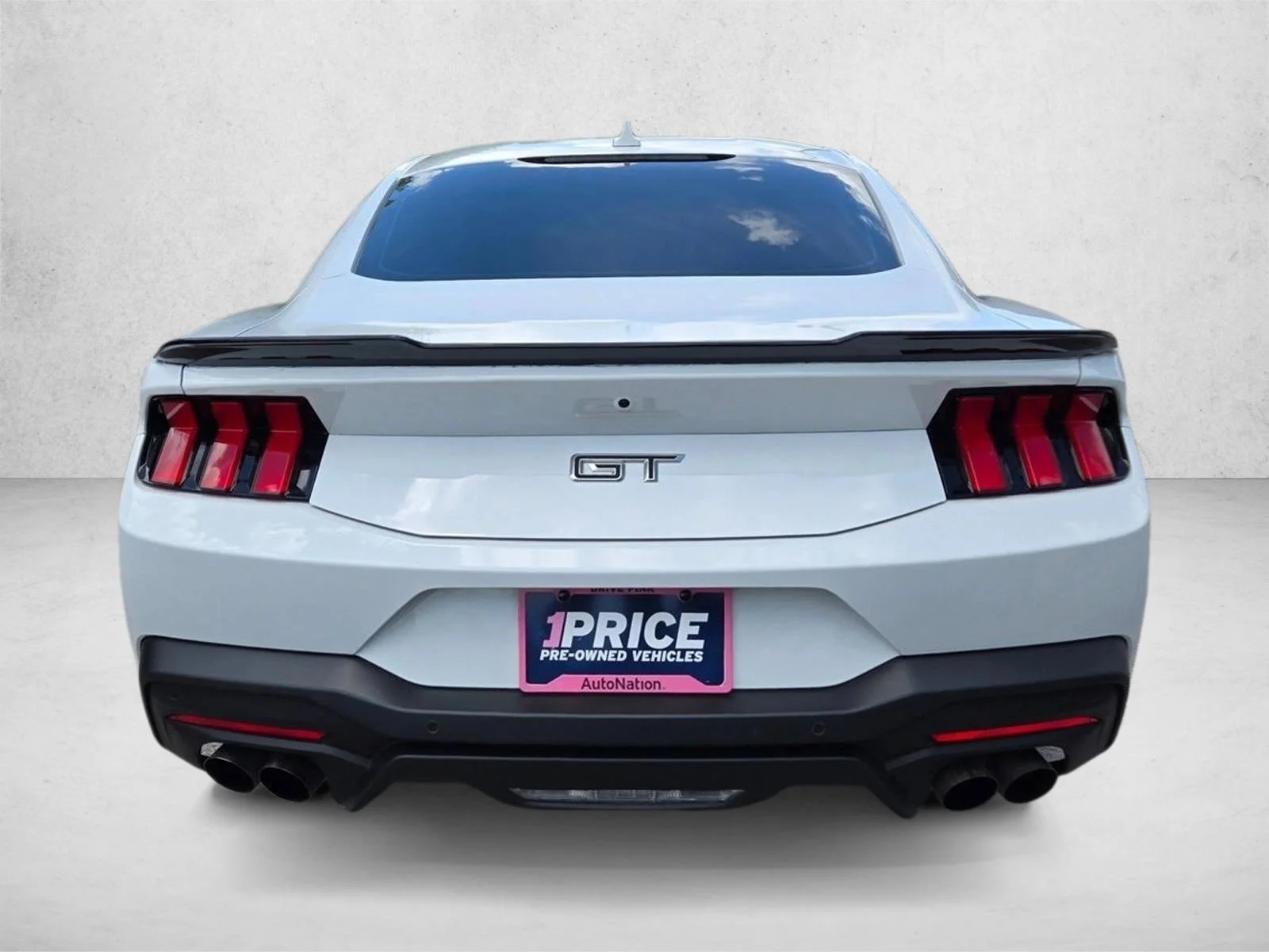 Used 2025 Oxford White Ford GT Premium image 6