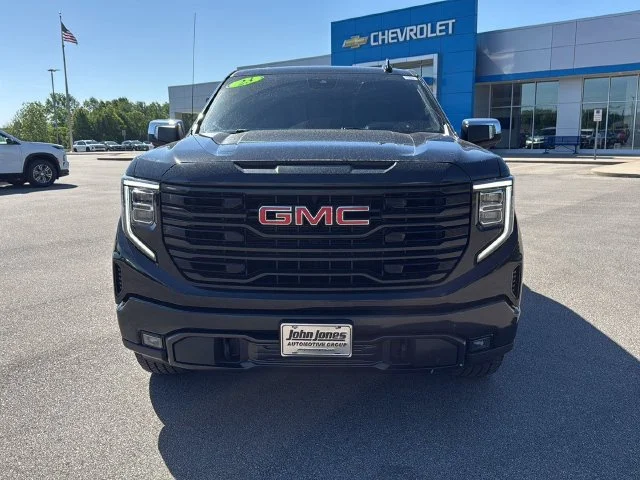 Used 2023 Onyx Black GMC SLT image 16