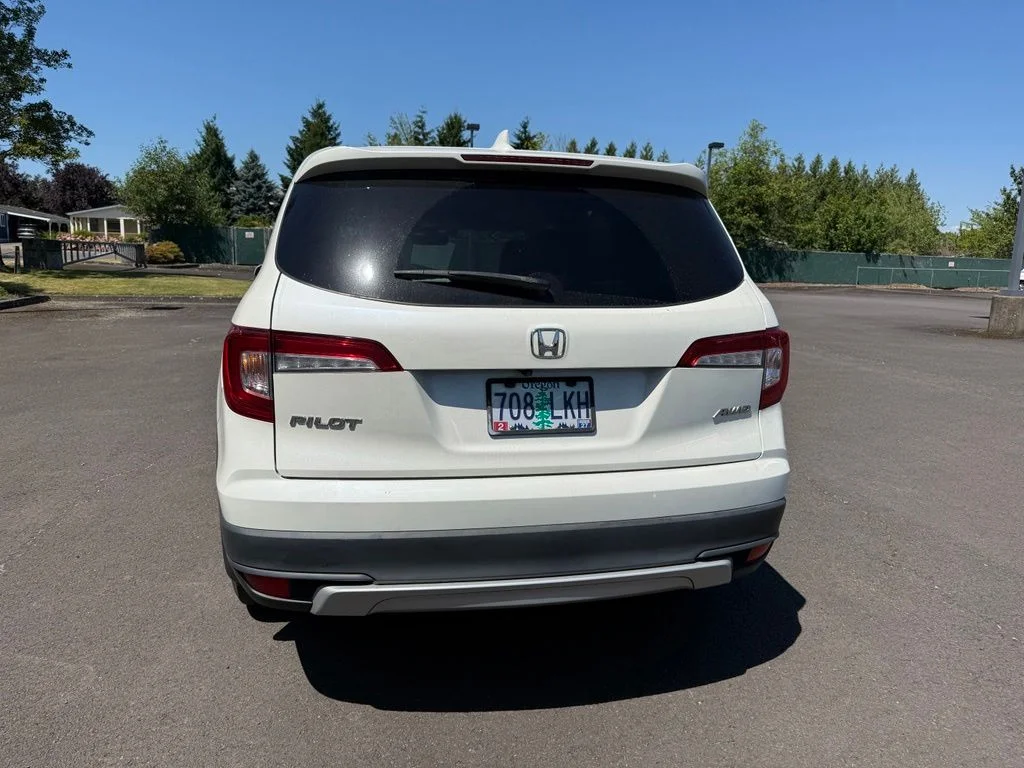 Used 2019 White Diamond Pearl Honda EX-L image 6