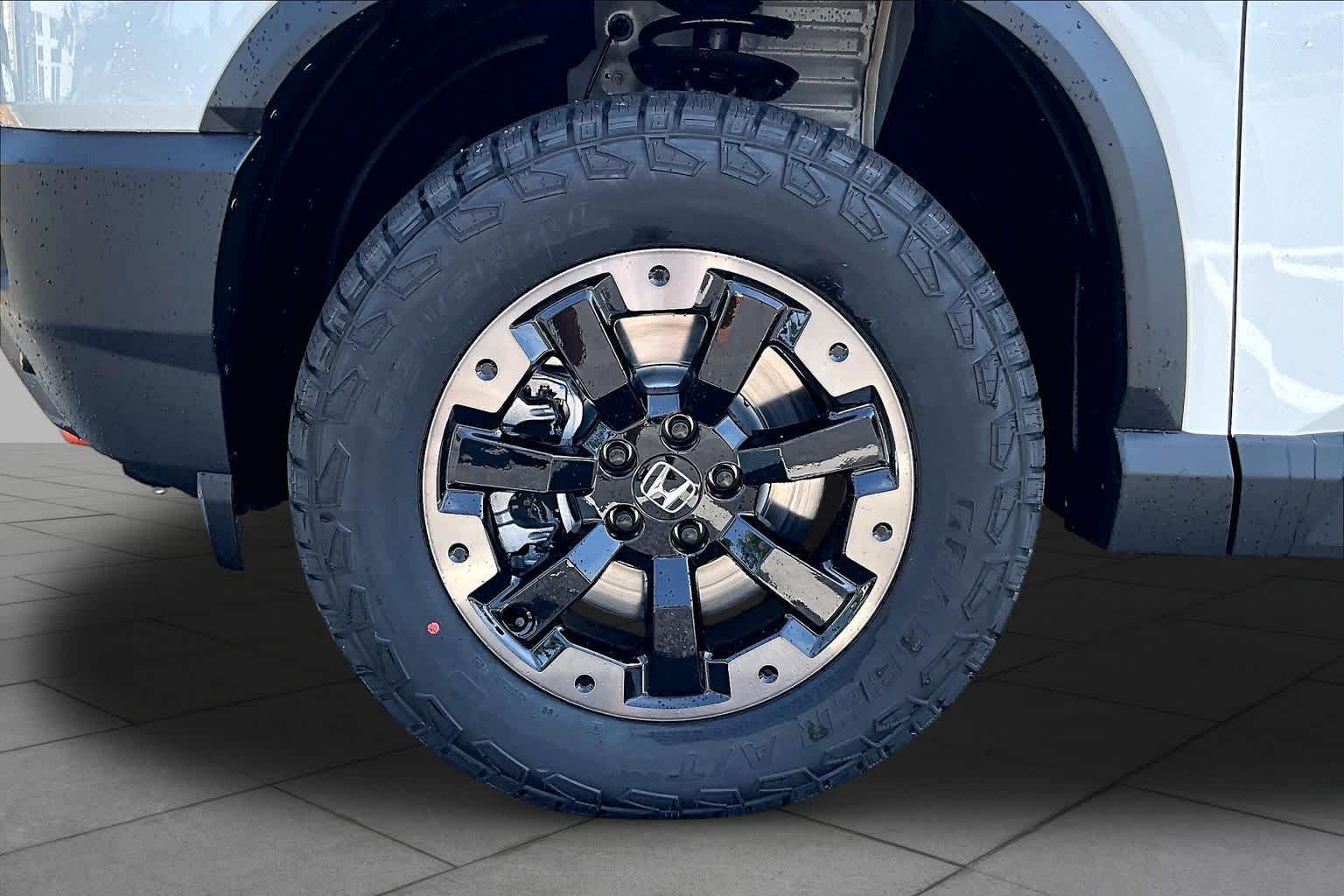 New 2026 Platinum White Pearl Honda TrailSport Elite image 9
