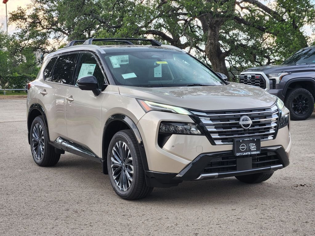 New 2026 Champagne Silver Metallic / Super Black Two-tone Nissan Platinum image 3