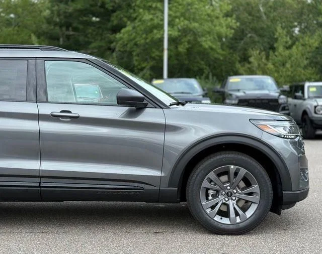 New 2026 Carbonized Gray Metallic Ford Active image 2
