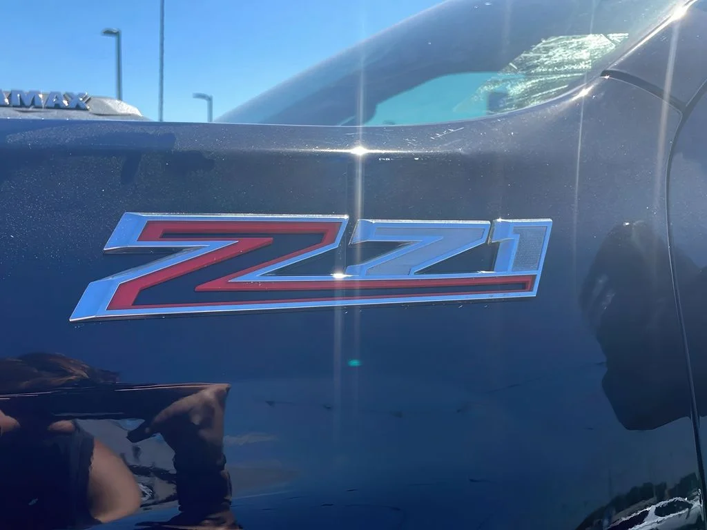Used 2021 Black Chevrolet LT image 31