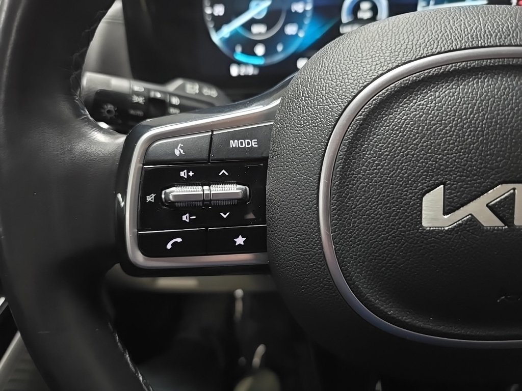 Used 2022 Gray Kia SX Prestige image 22