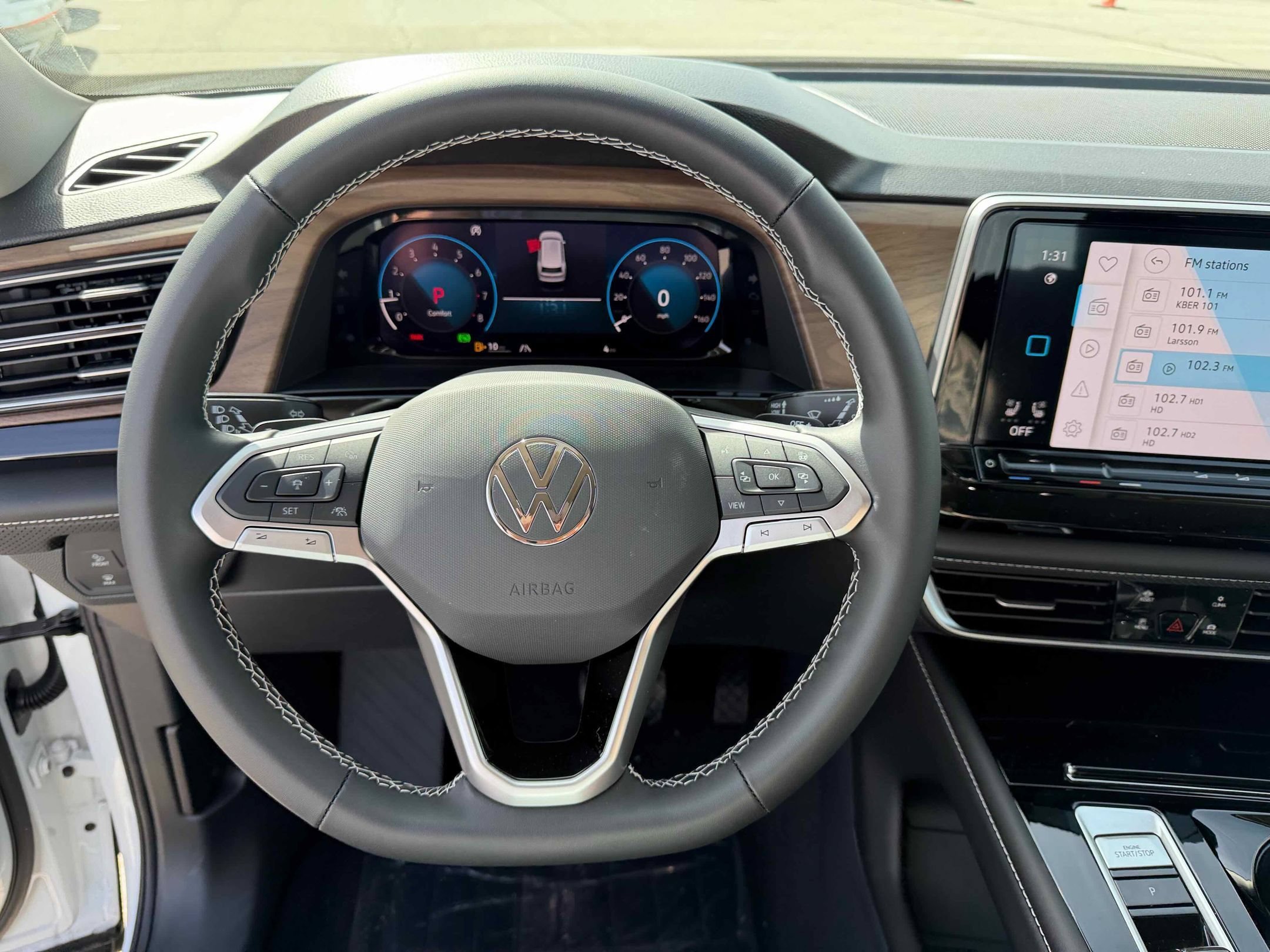 New 2026 Opal White Volkswagen 2.0T SE w/Technology image 17
