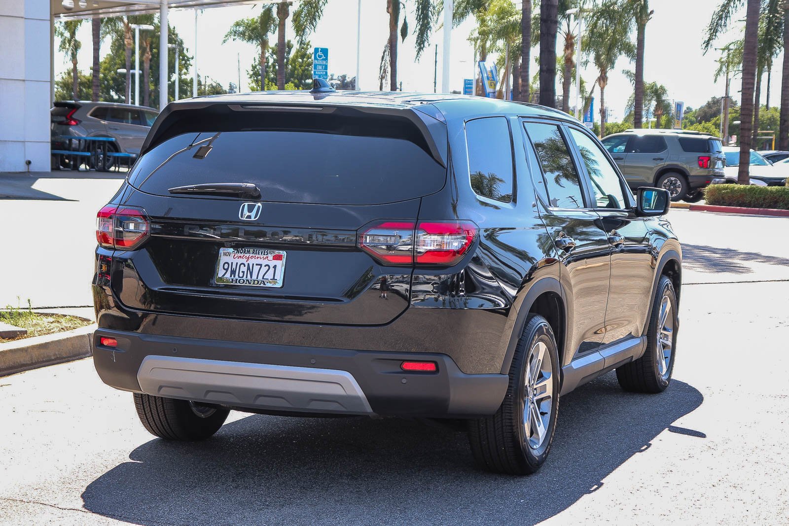 2025 Honda Pilot EX-L - Photo 11