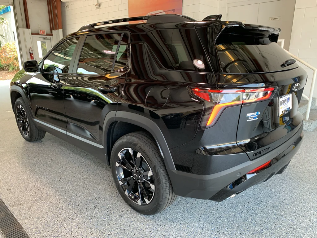 New 2027 Mosaic Black Metallic Chevrolet RS image 6