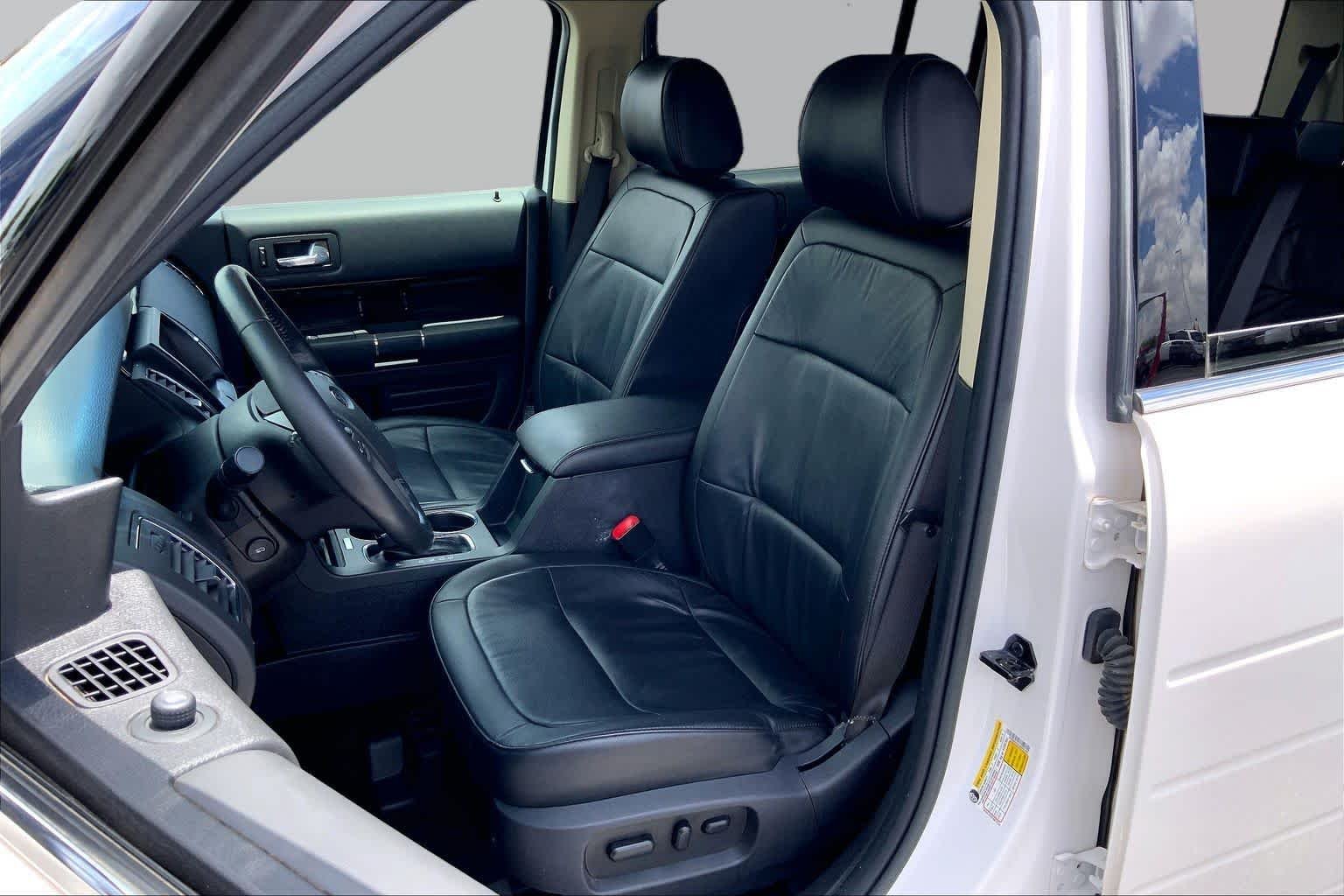 Pre-Owned 2018 Ford Flex SEL